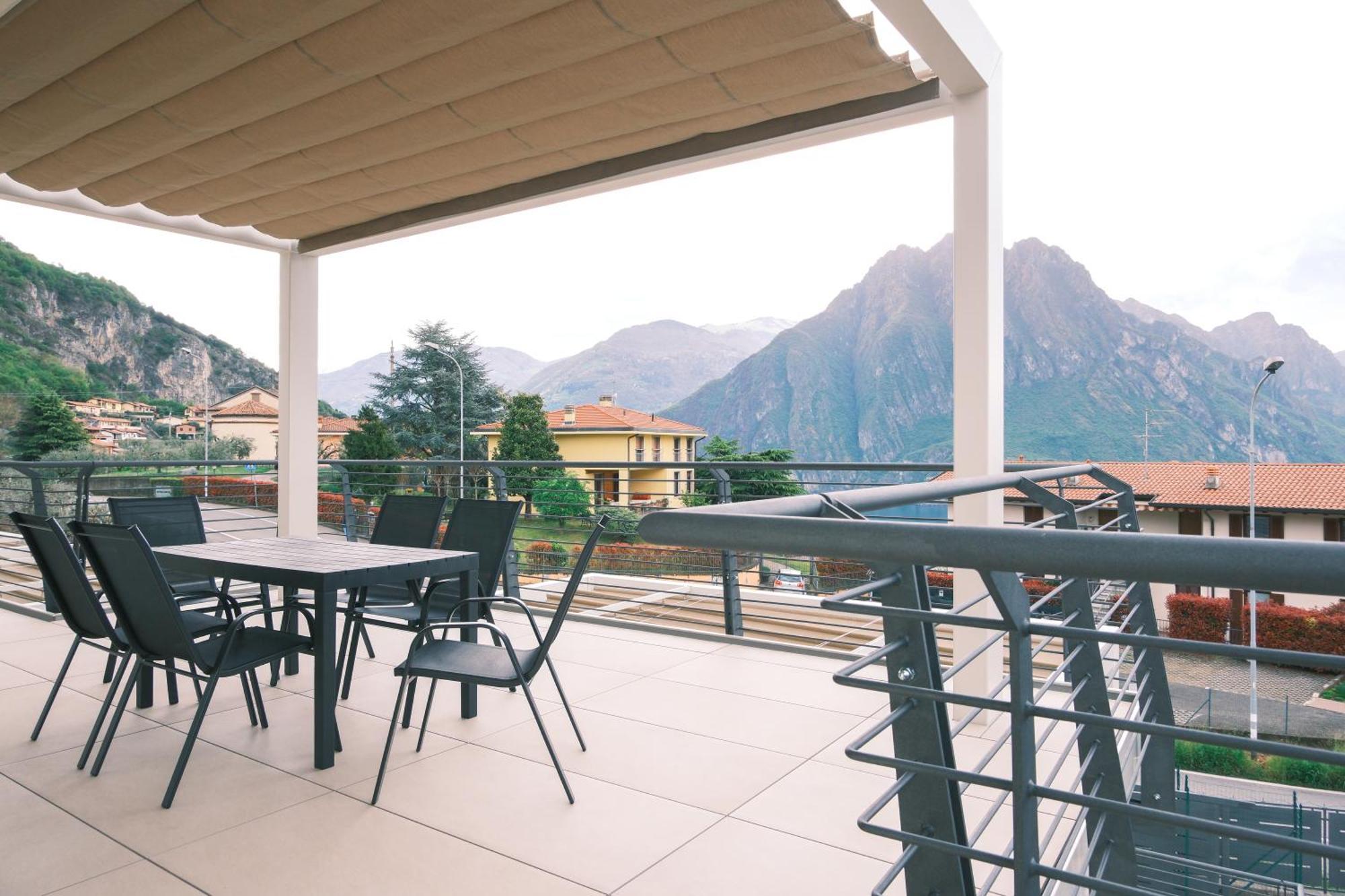 Costa Blu - Terrace Overlooking The Lake & Pool 리바디솔토 외부 사진