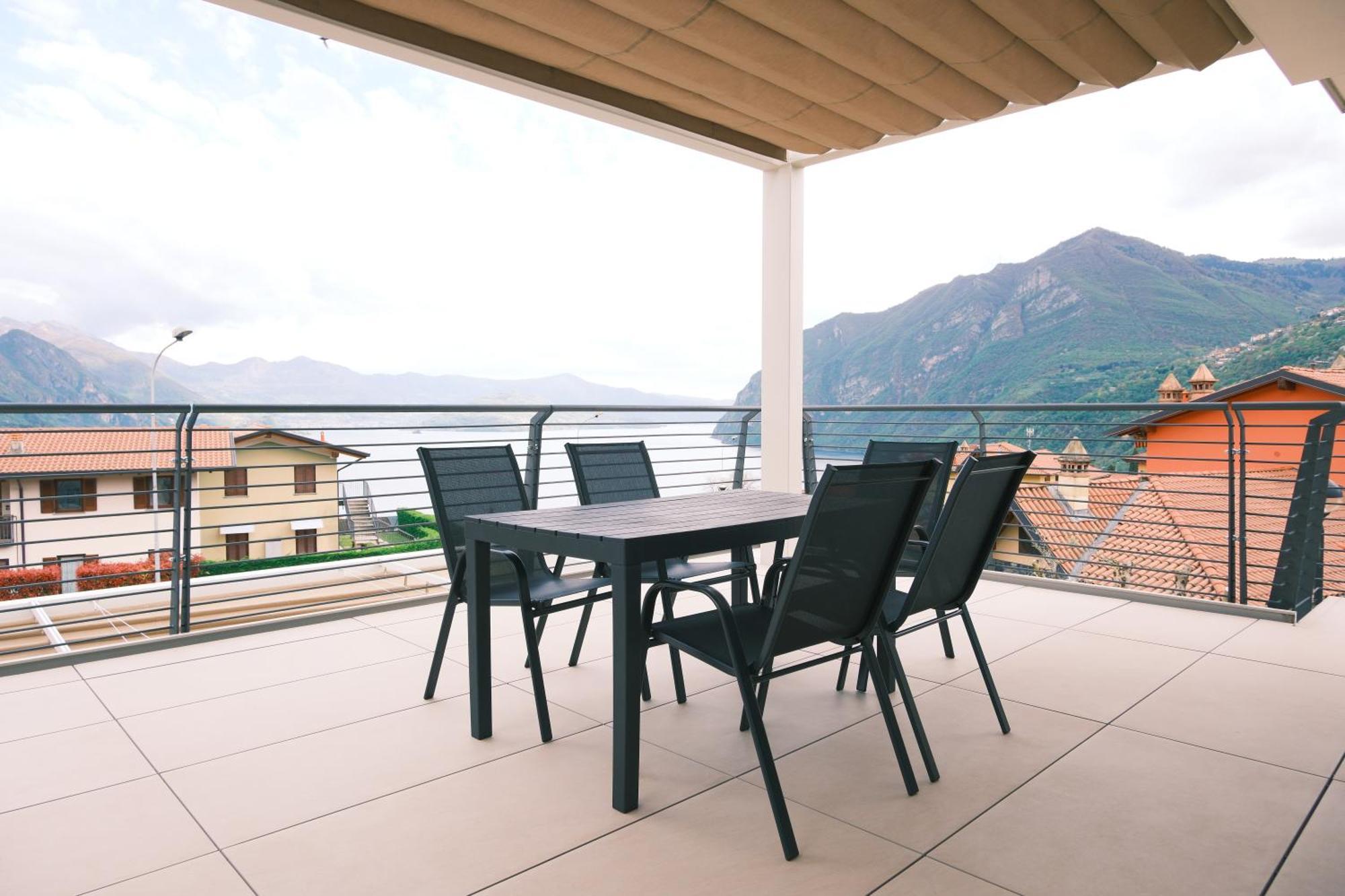 Costa Blu - Terrace Overlooking The Lake & Pool 리바디솔토 외부 사진