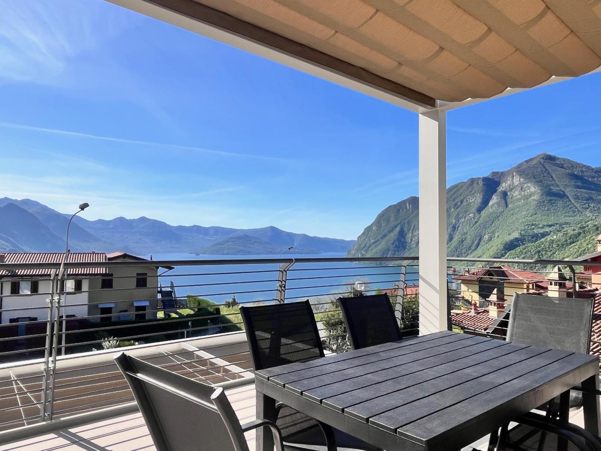 Costa Blu - Terrace Overlooking The Lake & Pool 리바디솔토 외부 사진