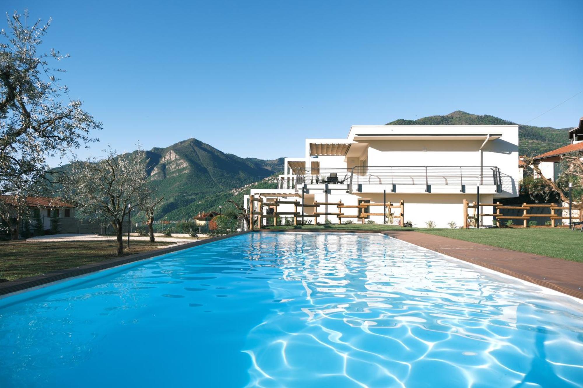Costa Blu - Terrace Overlooking The Lake & Pool 리바디솔토 외부 사진